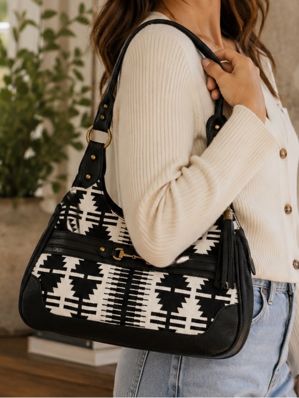 NWT Western Wear Aztec Southwestern Rodeo Shoulder Bag Black White Boho Purse